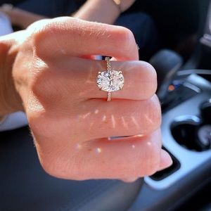 Meet your Posher, Cassandre a